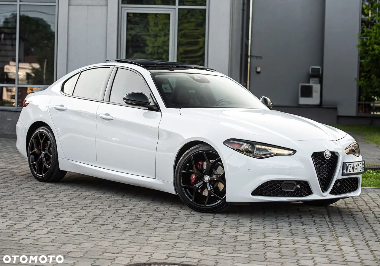 Alfa Romeo Giulia - 1