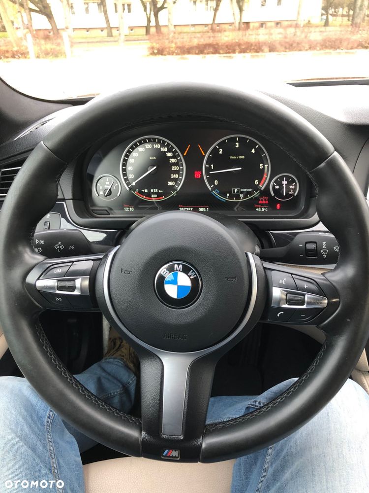 BMW Seria 5 530d xDrive Sport-Aut Luxury Line - 10