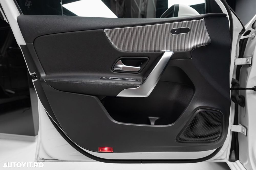 Mercedes-Benz A 220 - 11