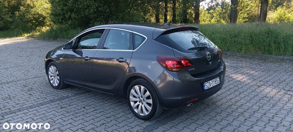 Opel Astra 1.4 T Cosmo - 30