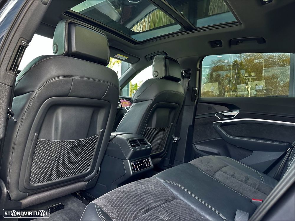 Audi e-tron 55 quattro S line - 29