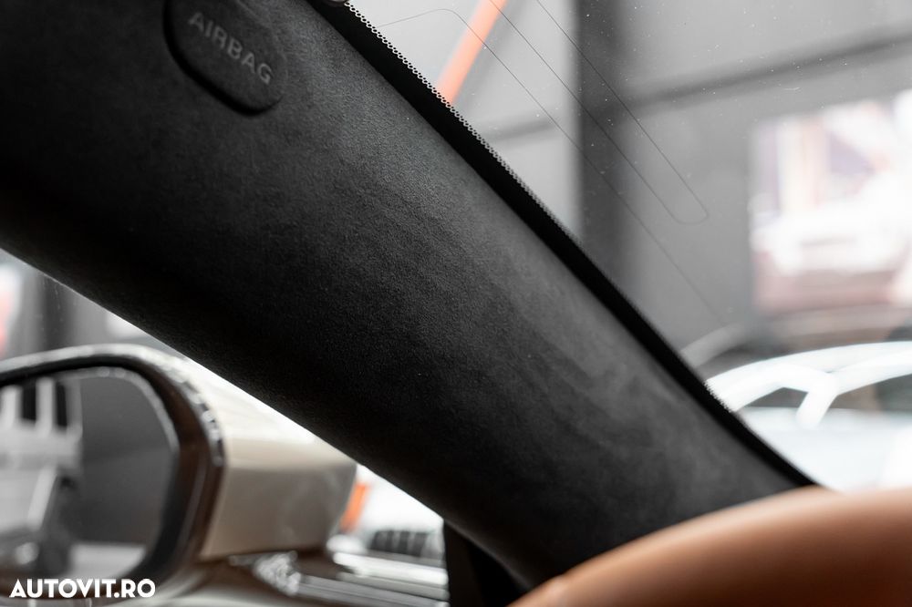 Aston Martin V8 Vantage Standard - 16