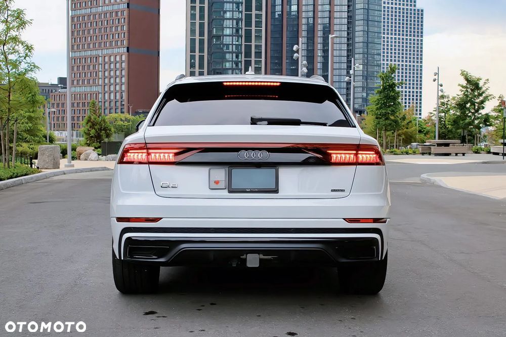 Audi Q8 - 4