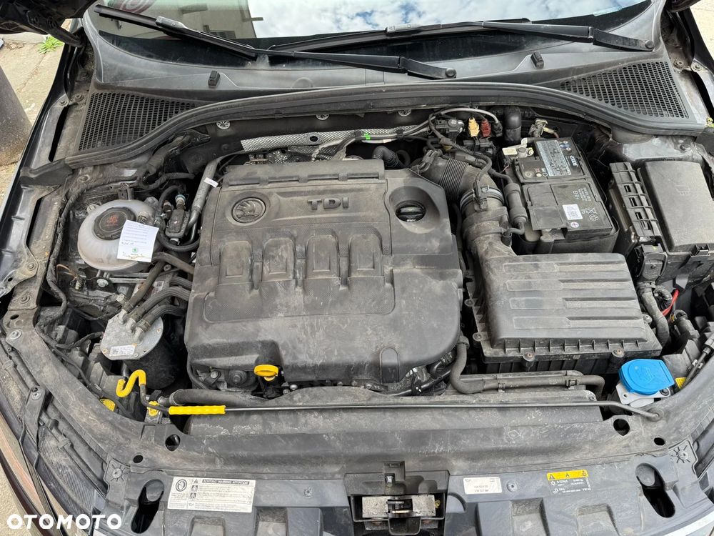 Skoda Octavia 2.0 TDI SCR Style DSG - 10