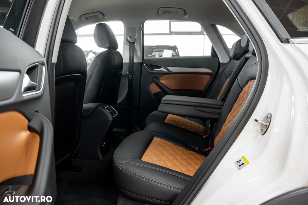 Audi Q3 2.0 TDI Quattro Stronic Design - 24