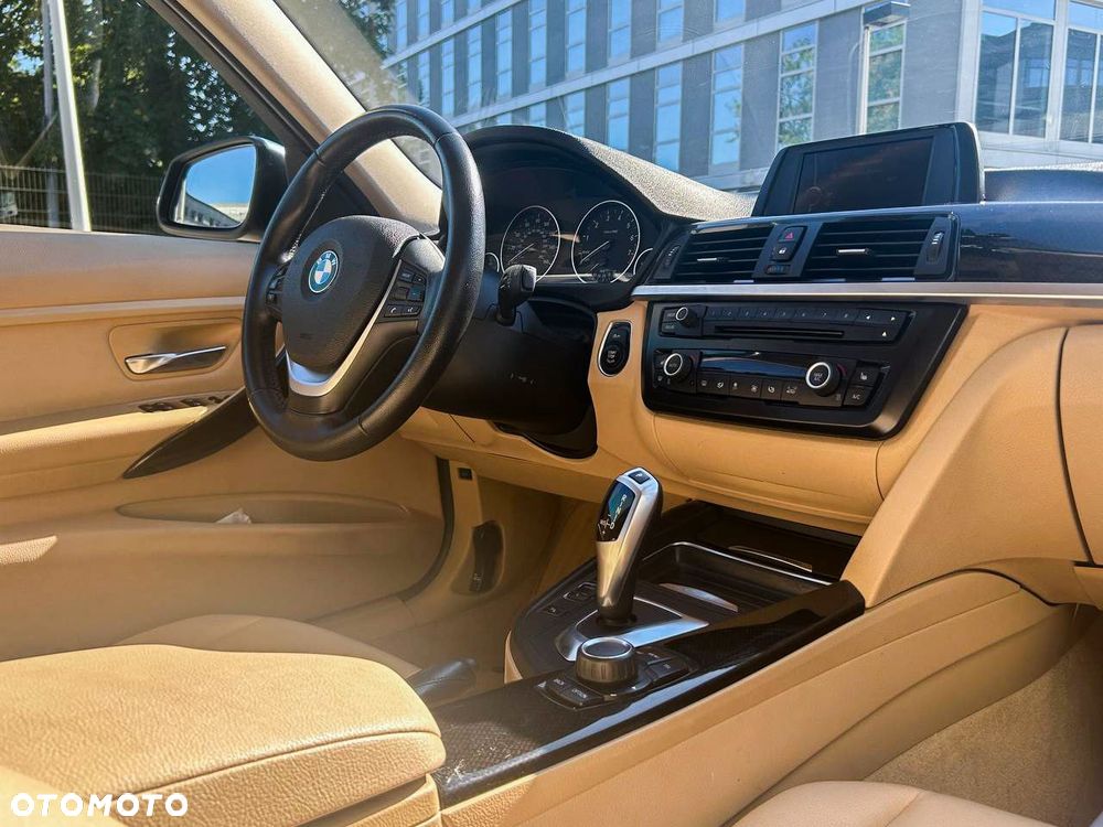 BMW Seria 3 328i xDrive - 10