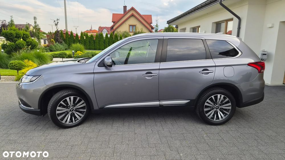 Mitsubishi Outlander 2.0 2WD CVT Spirit+ - 2