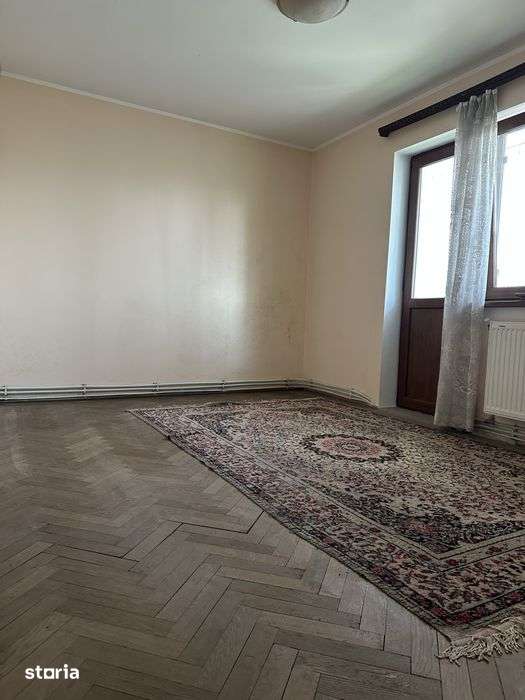 Super Pret!! Ap. 2 cam 54mp conf 1 decomandat etaj 2 Calea Galati - Imagine principală: 2/6