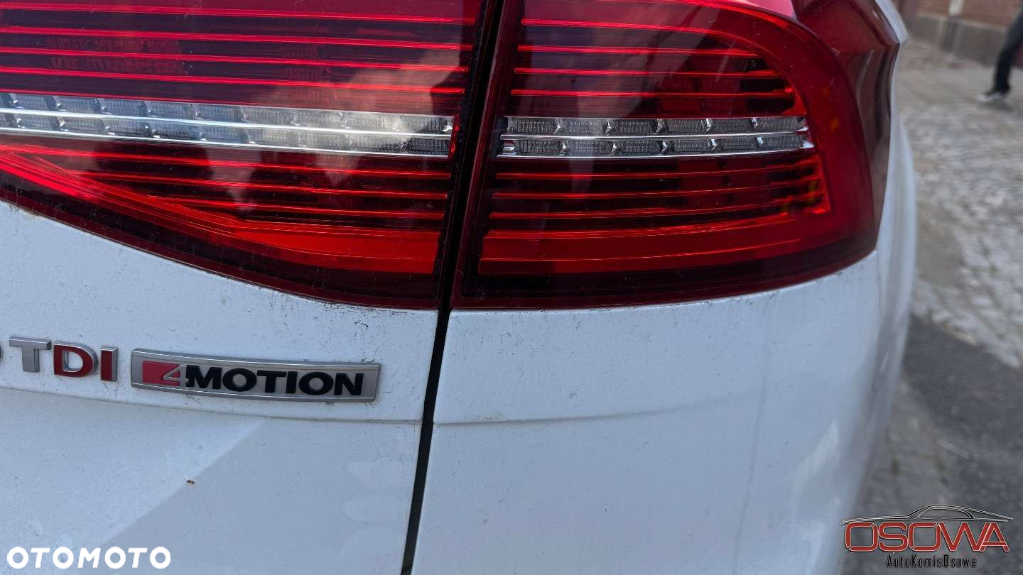 Volkswagen Passat - 4