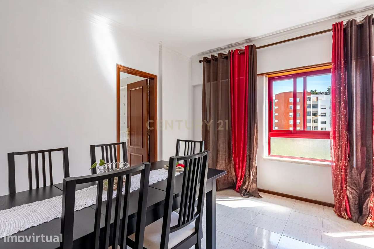 Excelente apartamento T2, com 2 elevadores em Loures. - Grande imagem: 2/29
