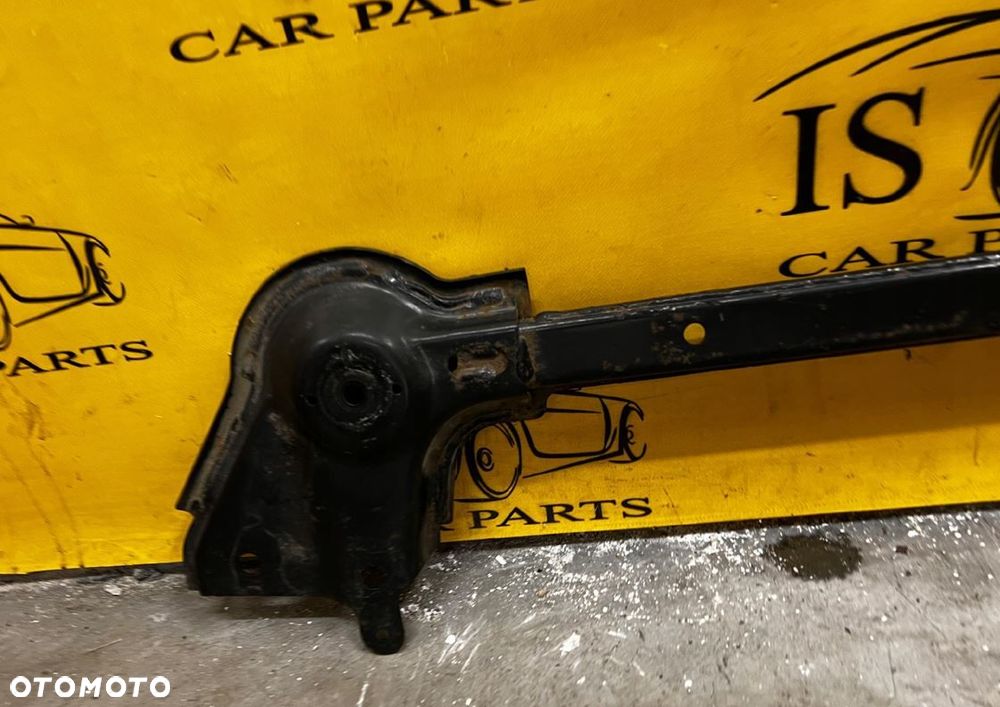 WSPORNIK SANEK ZAWIESZENIA PRZÓD NISSAN E-NV200 - 2