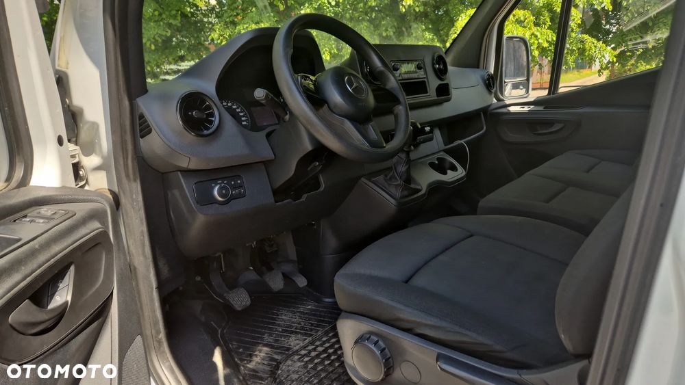 Mercedes-Benz SPRINTER - 5