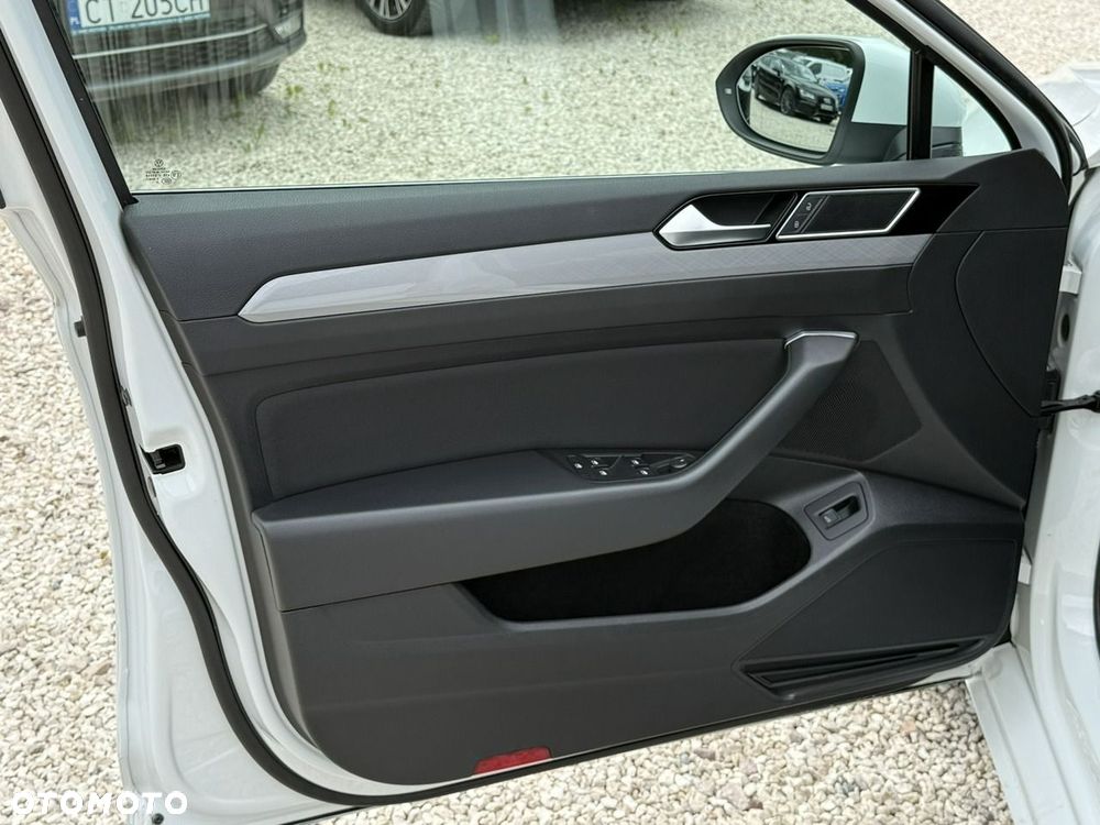 Volkswagen Passat 2.0 TDI EVO Business DSG - 13