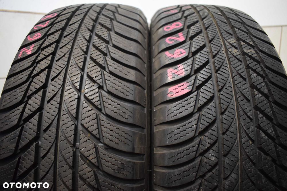 R17 215/65 Bridgestone Blizzak LM001 B-Seal - 1