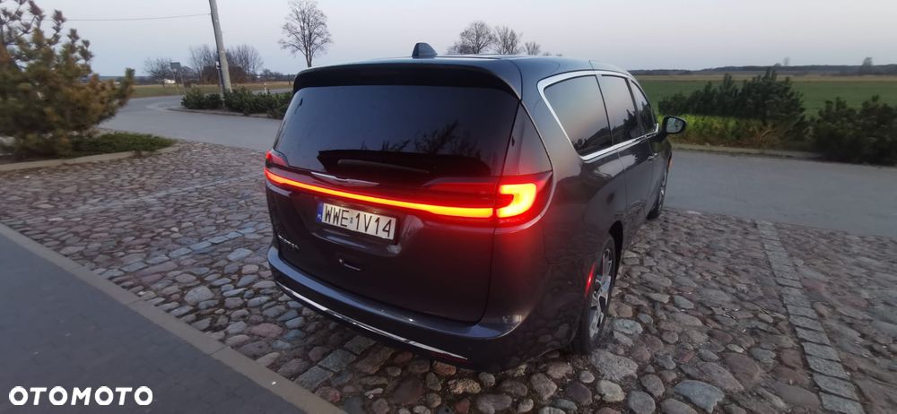 Chrysler Pacifica - 13