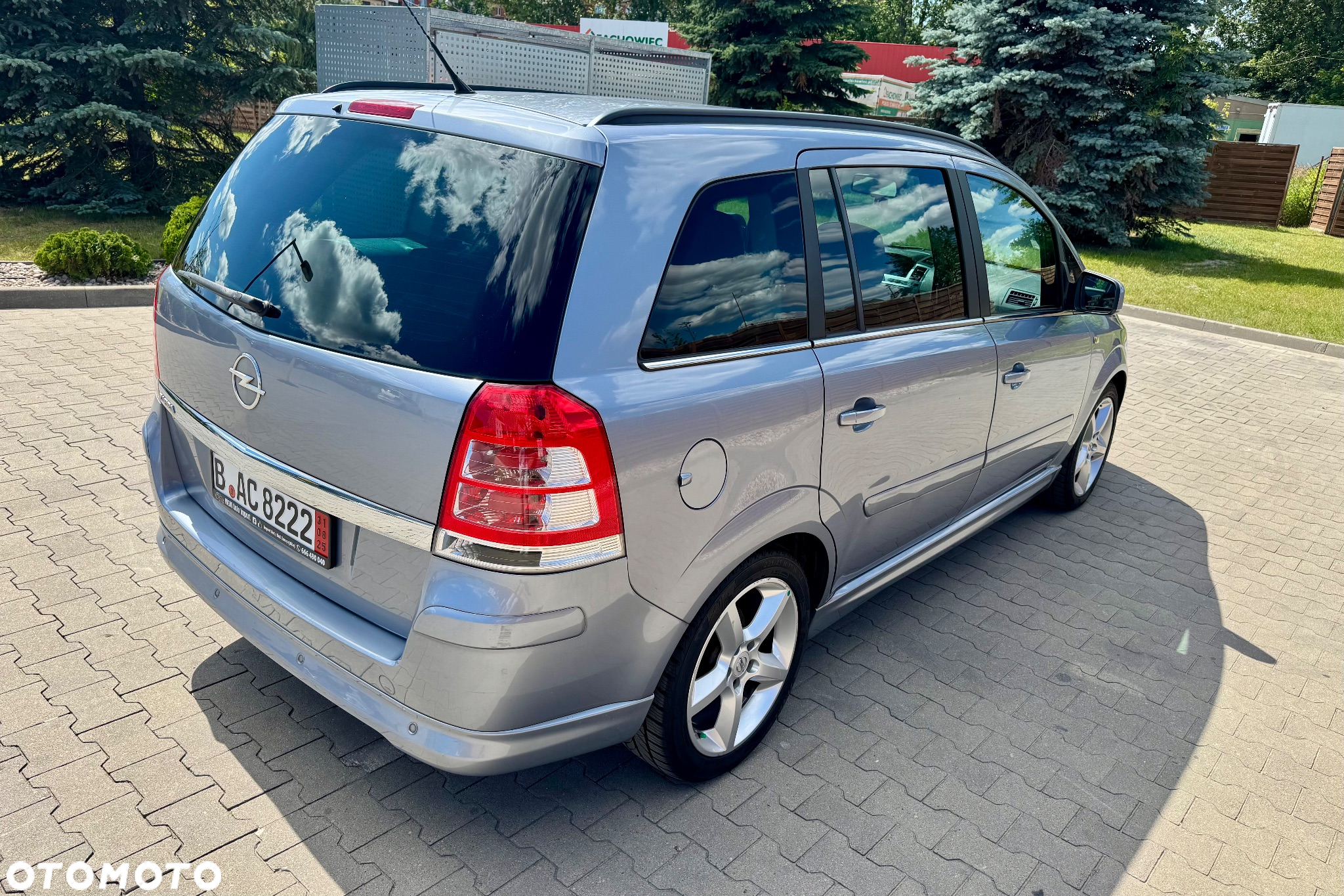 Opel Zafira - 11