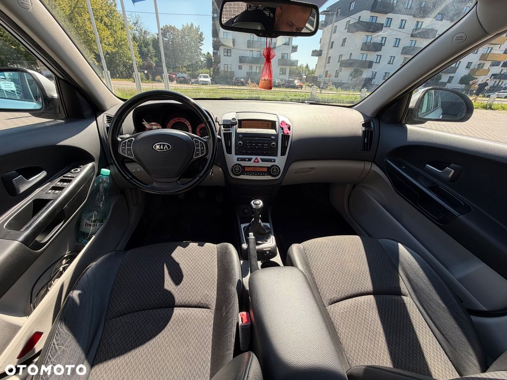 Kia Ceed 1.6 XL - 7
