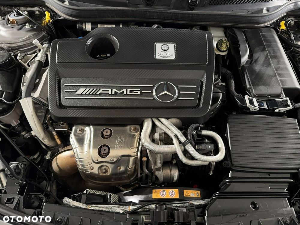 Mercedes-Benz CLA - 35