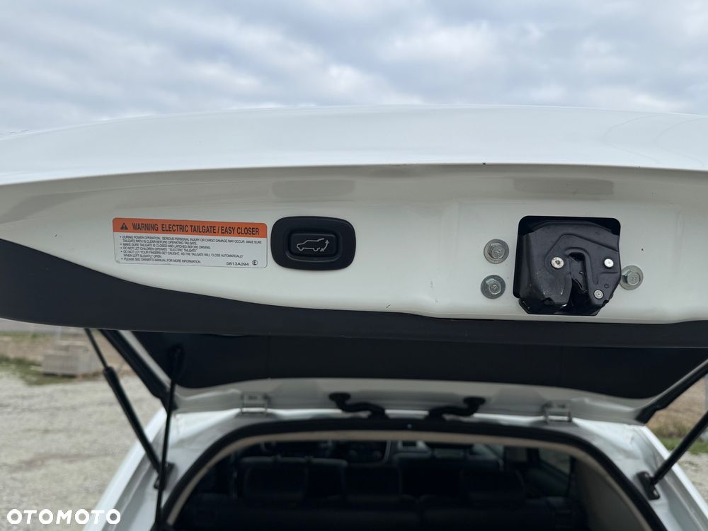 Mitsubishi Outlander 2.0 4WD Top - 26