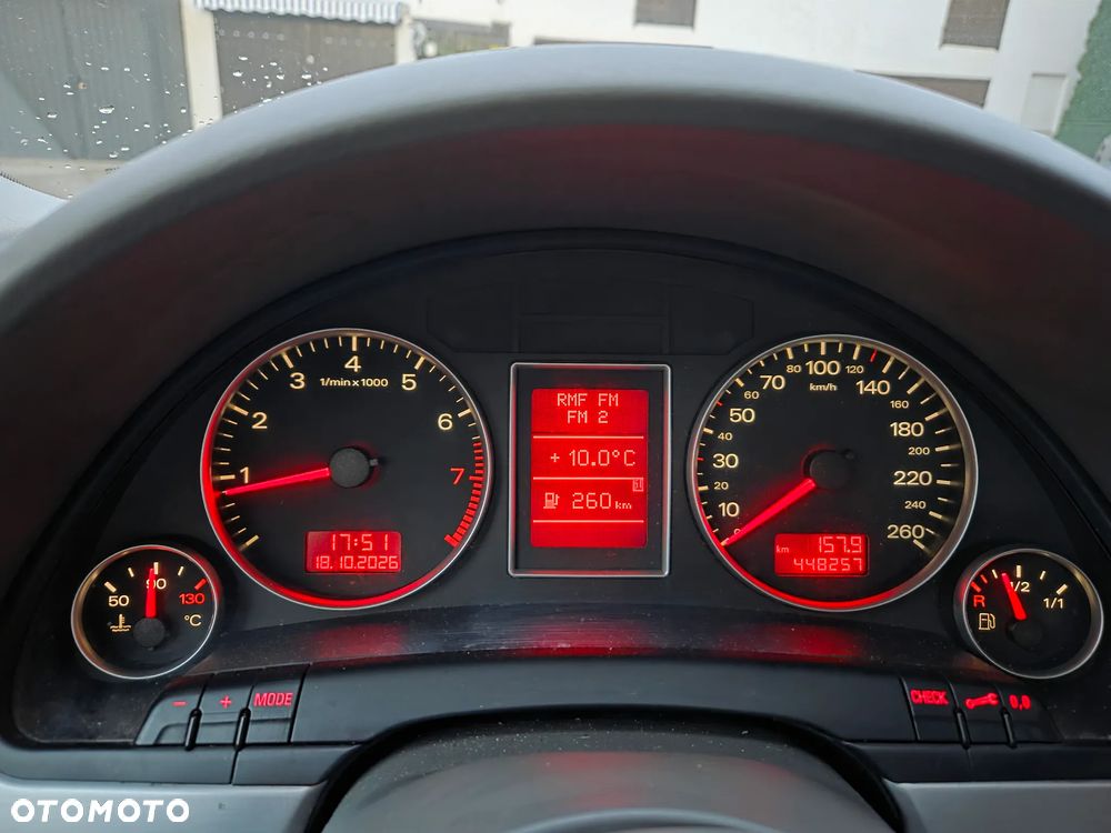 Audi A4 Limousine - 11