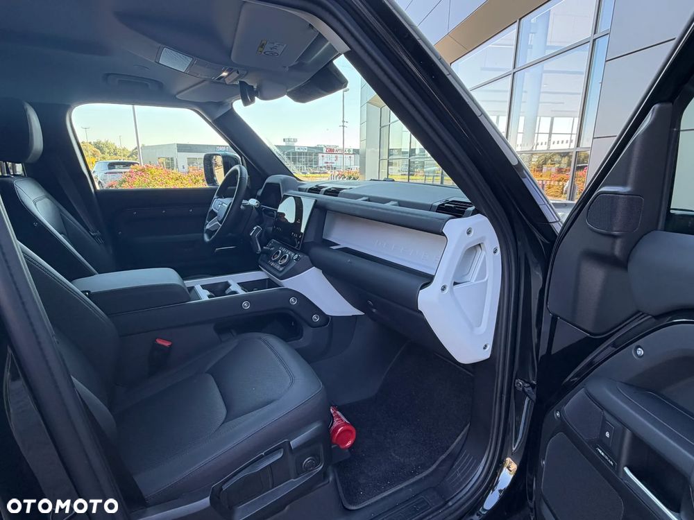 Land Rover Defender 3.0 D250 mHEV S - 8