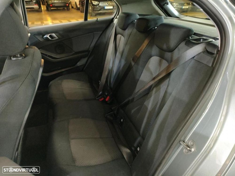 BMW 116 d Auto - 7