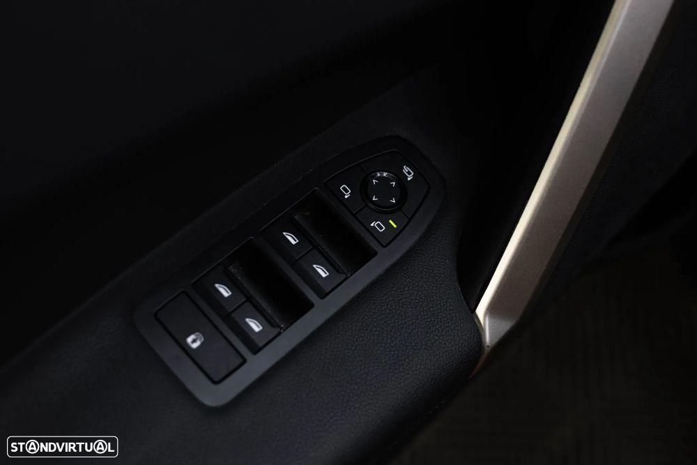 BMW iX xDrive 40 Pack Desportivo - 20
