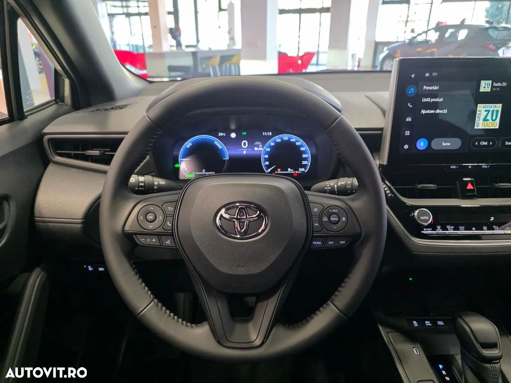 Toyota Corolla Cross - 13