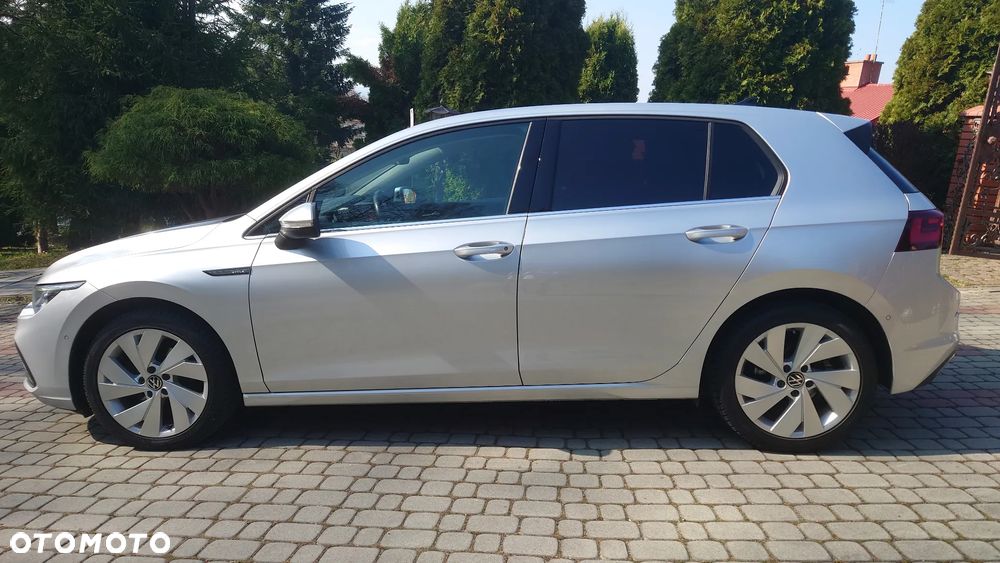 Volkswagen Golf - 10