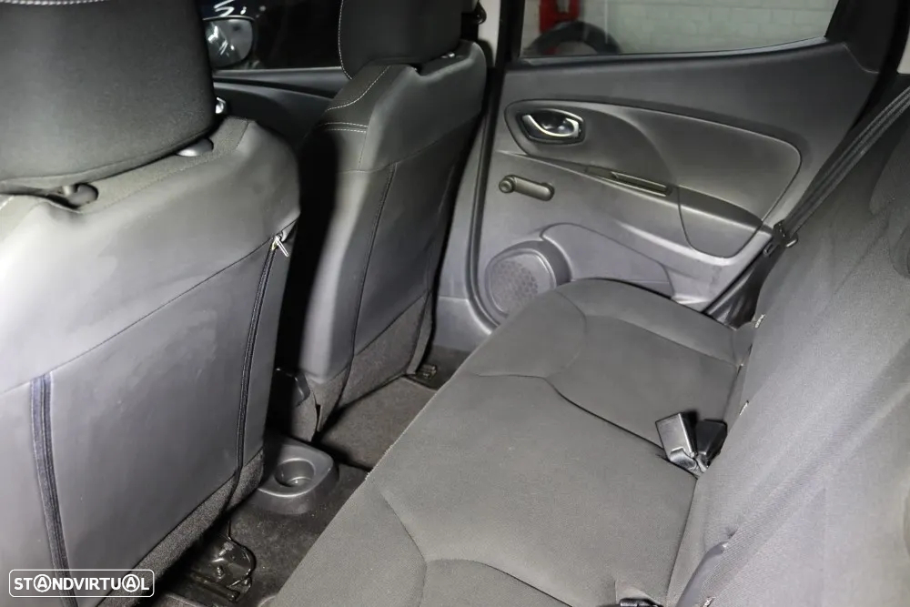 Renault Clio 1.5 dCi Zen - 11