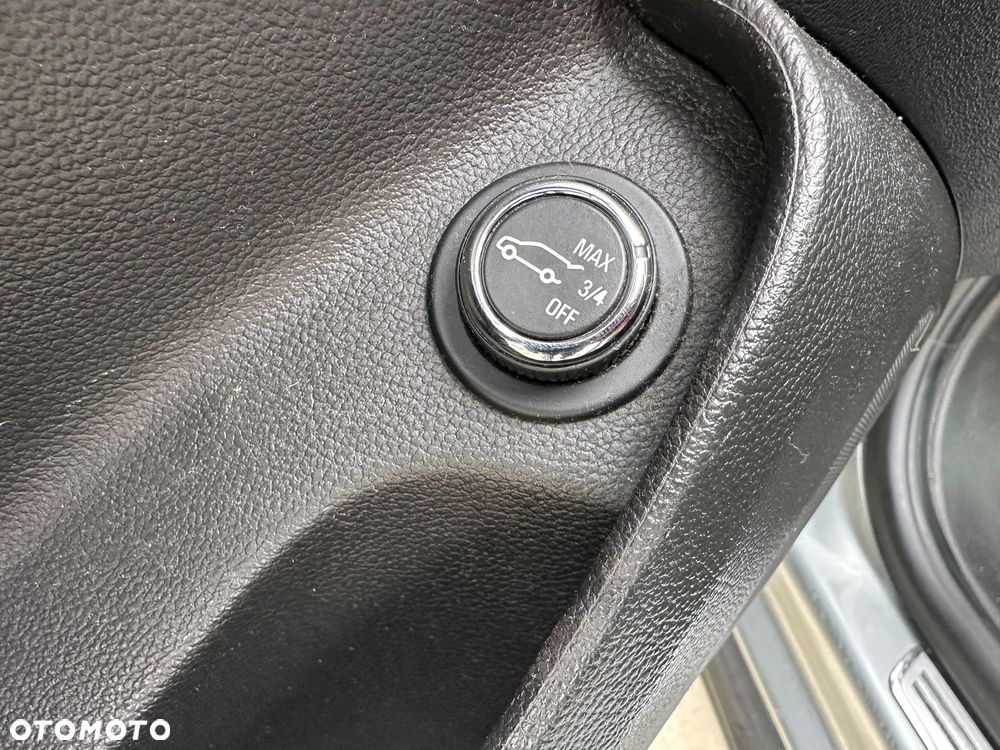 Opel Insignia 2.0 CDTI EcoFLEX S&S - 37