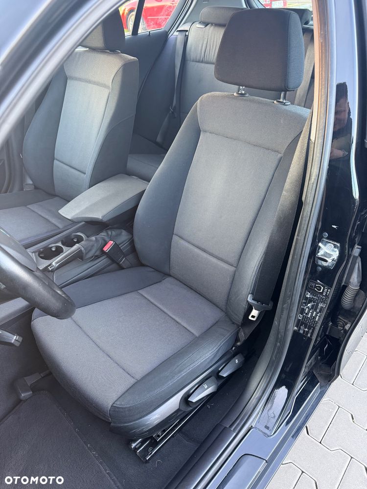 BMW Seria 1 120d DPF - 15