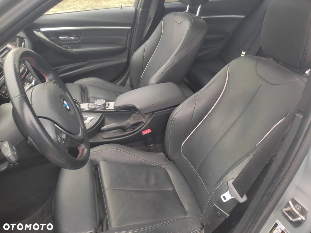BMW Seria 3 328i xDrive Sport Line - 9