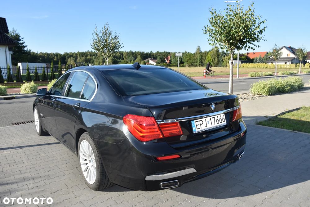 BMW Seria 7 740d xDrive - 6
