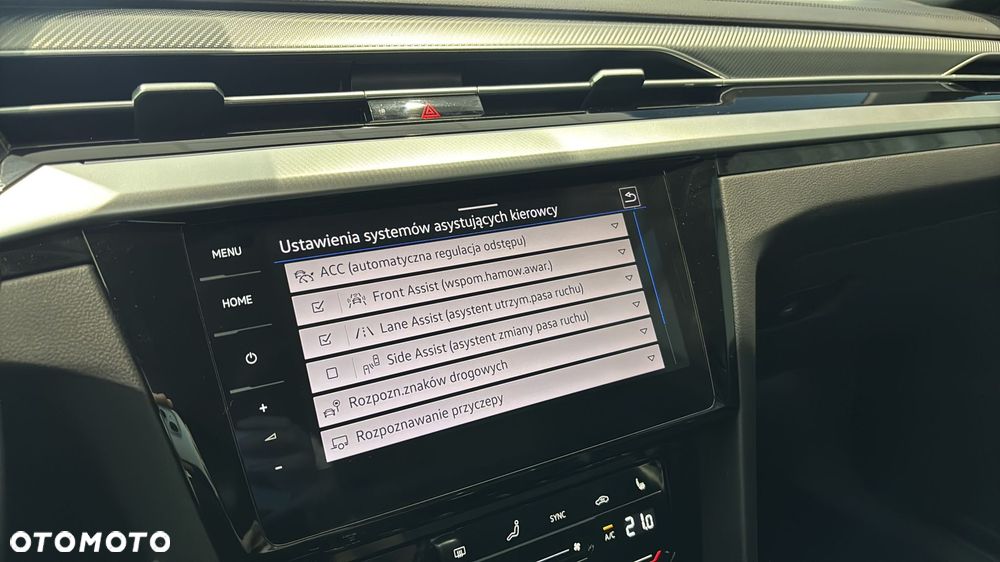 Volkswagen Arteon 2.0 TDI R-Line DSG - 26