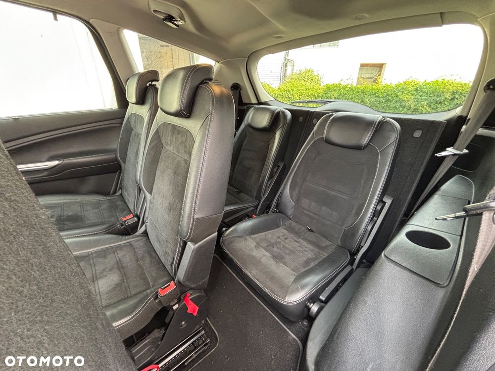 Ford S-Max 2.2 TDCi DPF Titanium - 11