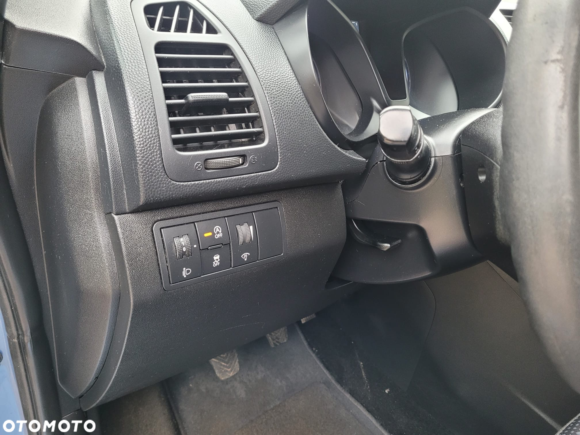 Hyundai ix20 1.4 CRDi BlueDrive Comfort - 37