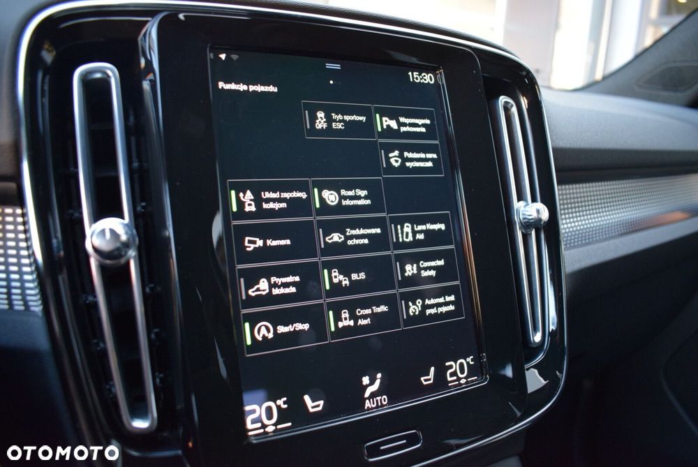 Volvo XC 40 T3 R-Design - 21