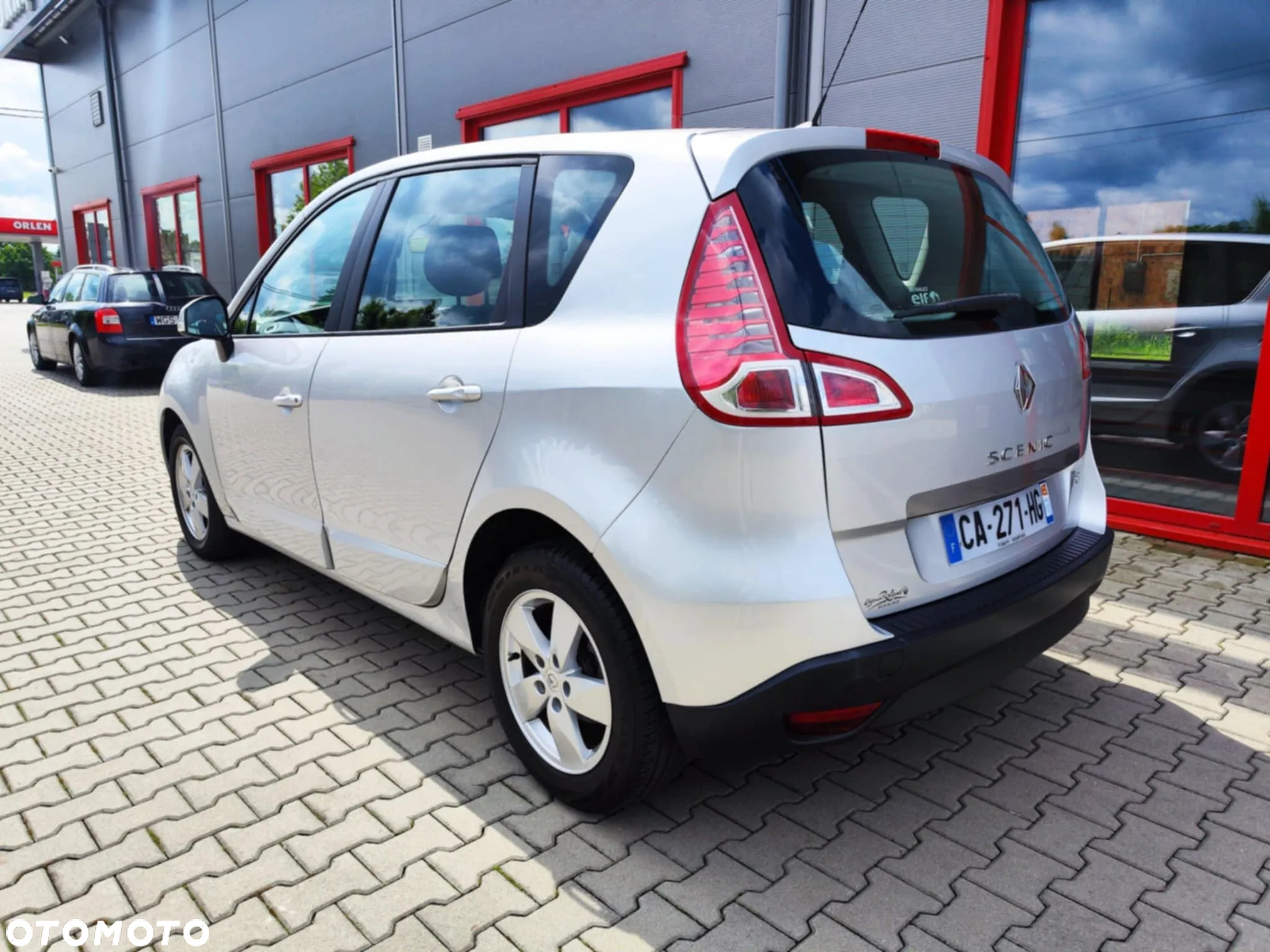 Renault Scenic 1.5 dCi Dynamique - 8