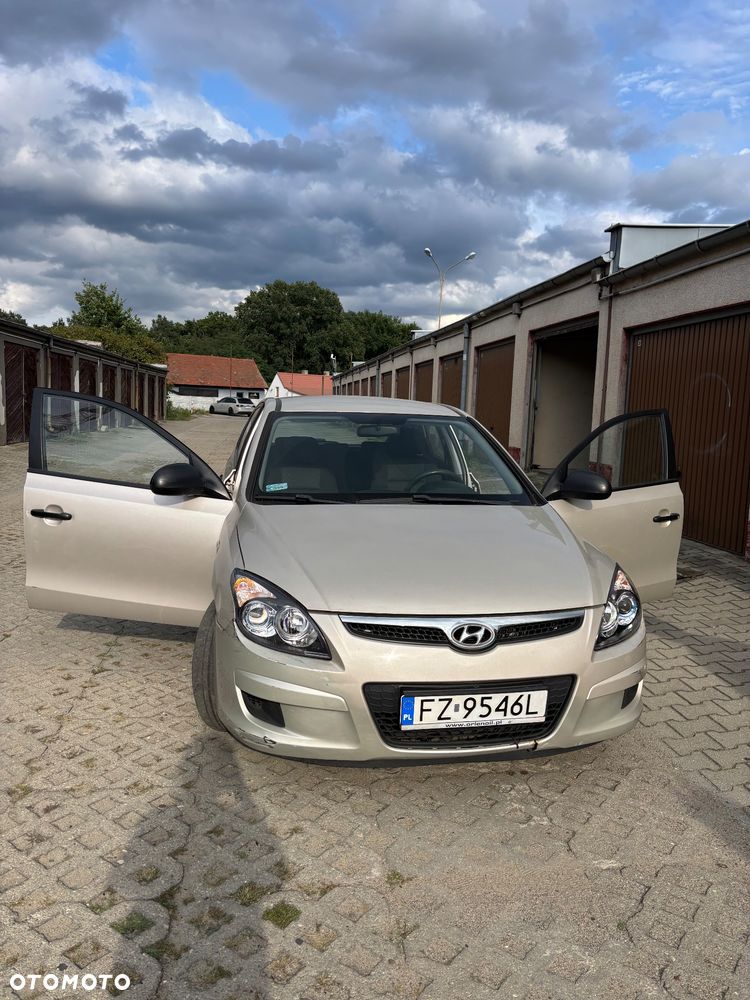 Hyundai i30 1.6 CRDi Base - 4