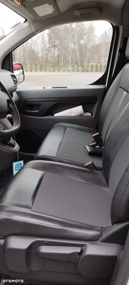 Peugeot Expert Kombi Compact 2,7t - 8