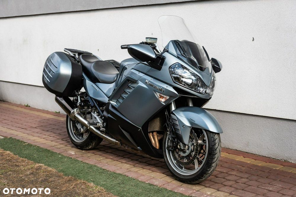 Kawasaki GTR - 1