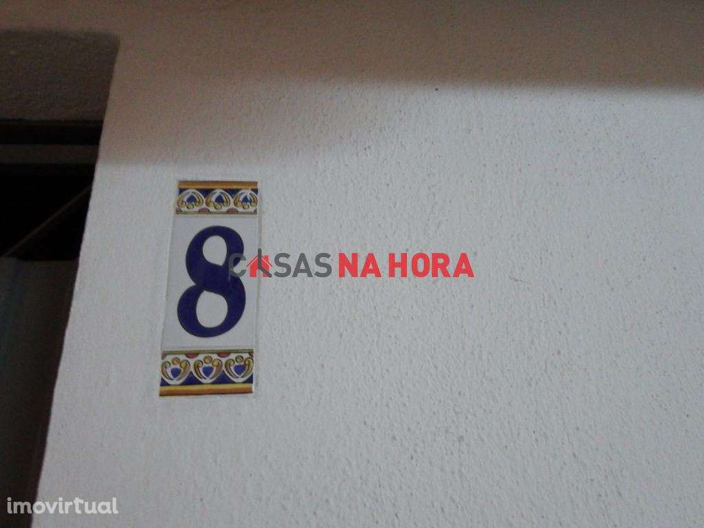 Garagem/armazém no centro de Carcavelos - Grande imagem: 4/19