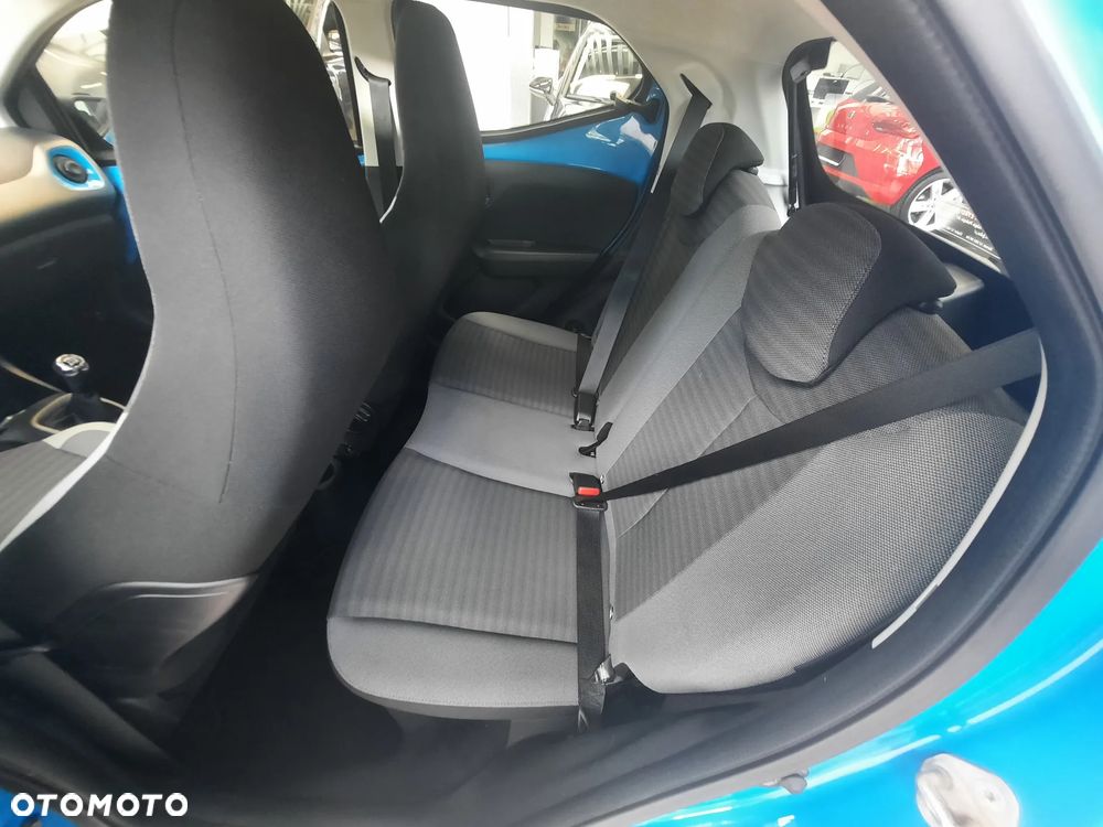 Toyota Aygo x-play - 14