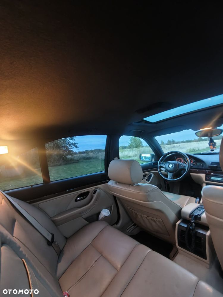 BMW Seria 5 - 10