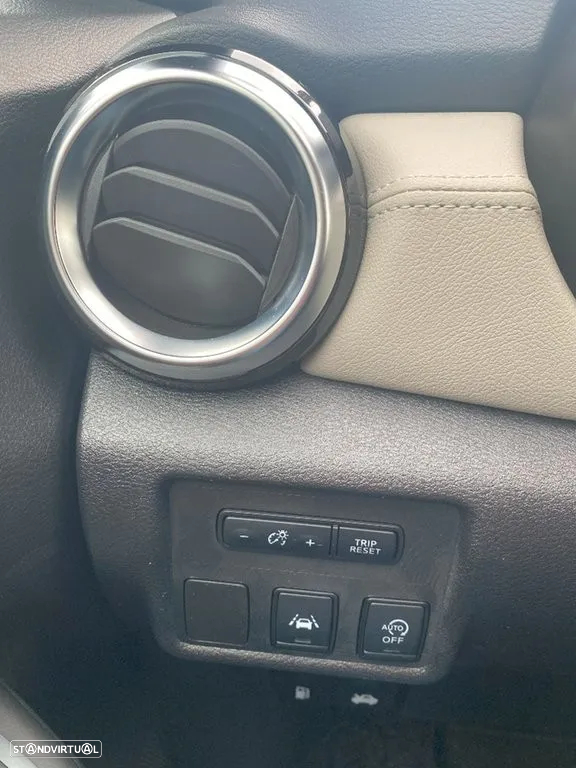 Nissan Micra 1.0 IG-T Tekna - 27