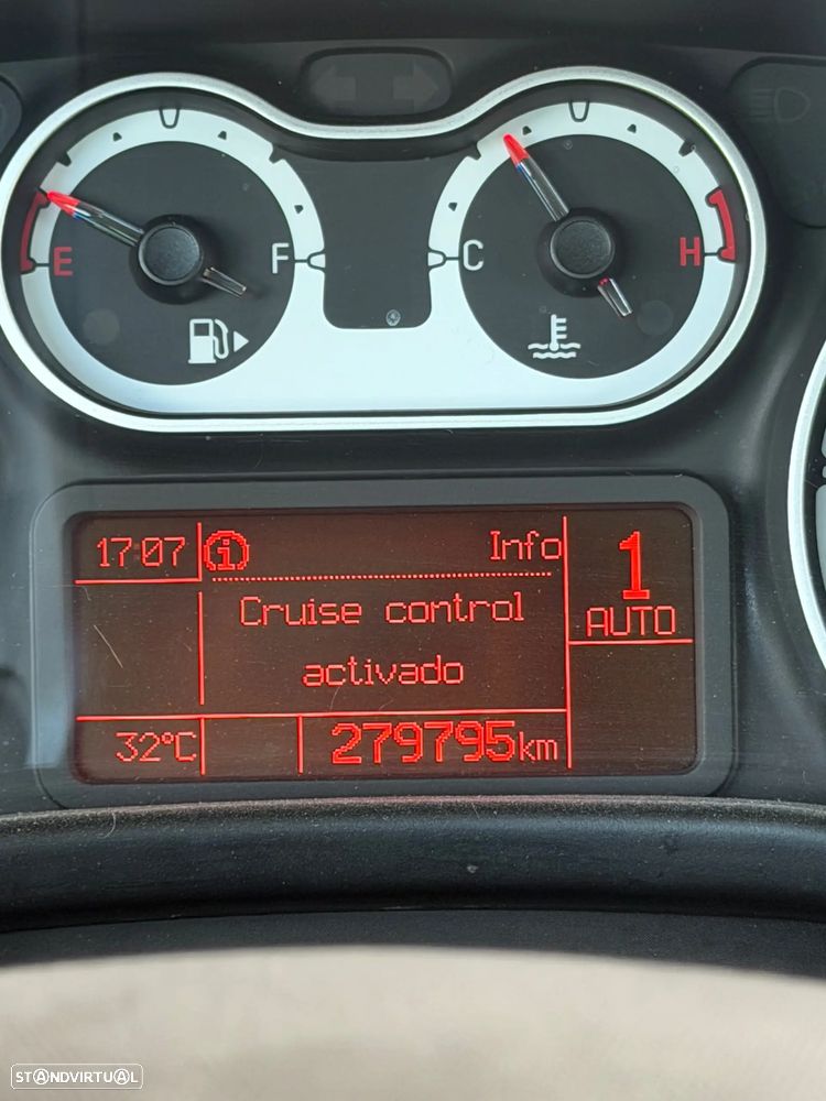 Fiat 500L City Cross 1.3 Multijet S&S Dualogic - 19