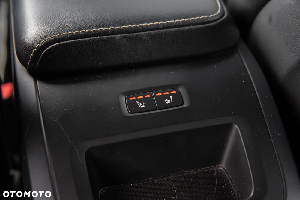 Volvo XC 60 D4 SCR AWD R-Design - 30