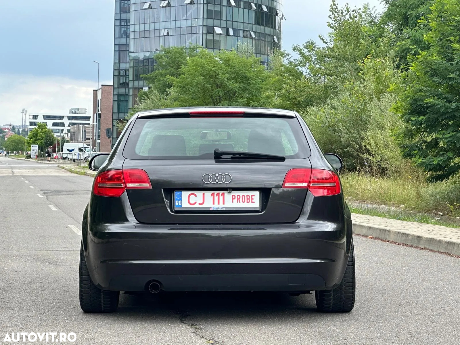 Audi A3 1.6 TDI Sportback S tronic Ambiente - 4
