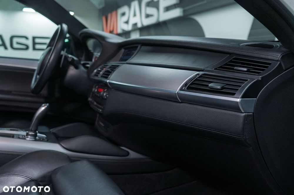 BMW X6M - 34
